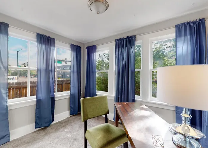 Chic Denver Family Retreat Free Parking & Prime Location