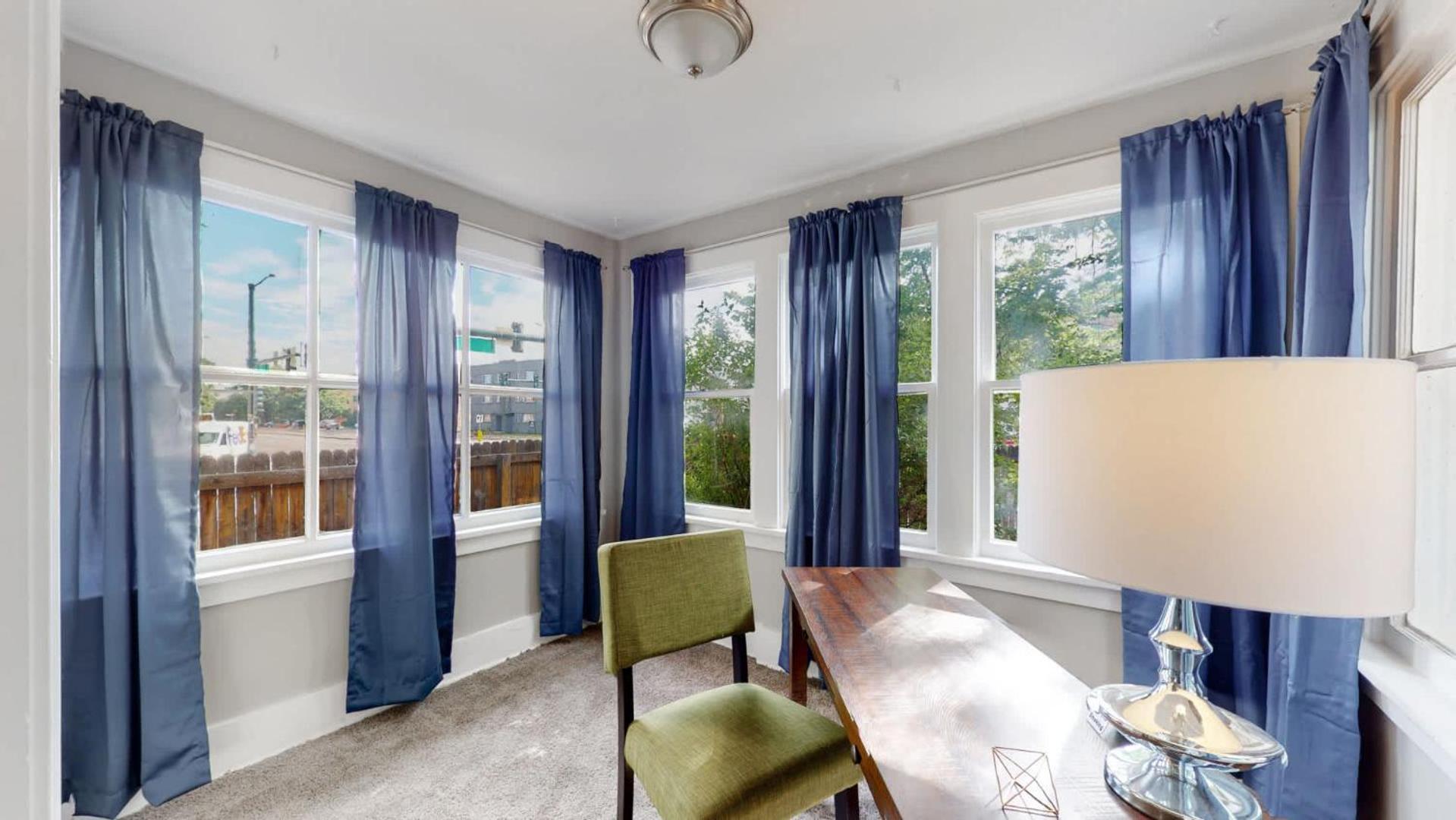 Chic Family Retreat Free Parking & Prime Location * Denver